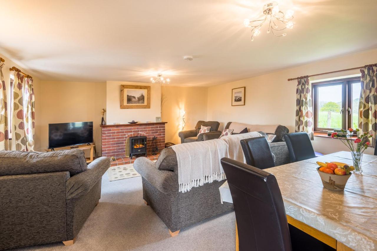 North Tamerton Well Farm Cottages מראה חיצוני תמונה