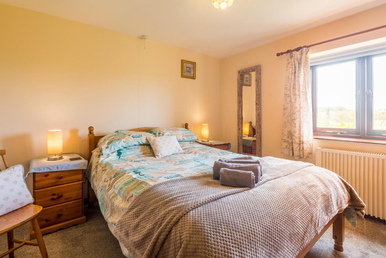 North Tamerton Well Farm Cottages מראה חיצוני תמונה